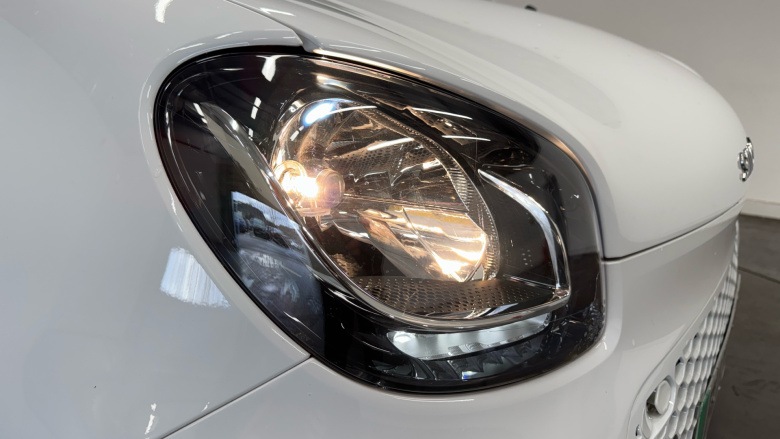 Smart EQ fortwo coupe 60kW EQ Pulse Premium 17kWh 2dr Auto [22kWCh] Electric Coupe